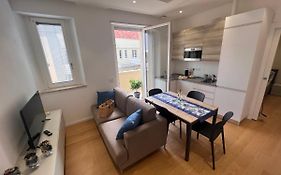 Happy Holiday Apartment